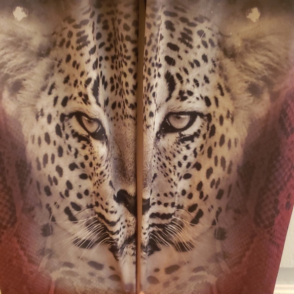 🤯3/$12 Seductions White Tiger Leggings Red Size S - Picture 2 of 6